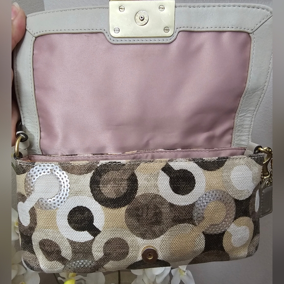 Coach Kristin Embellished Large Clutch Art Deco OP Leather Multi Tan print EUC - Picture 3 of 16